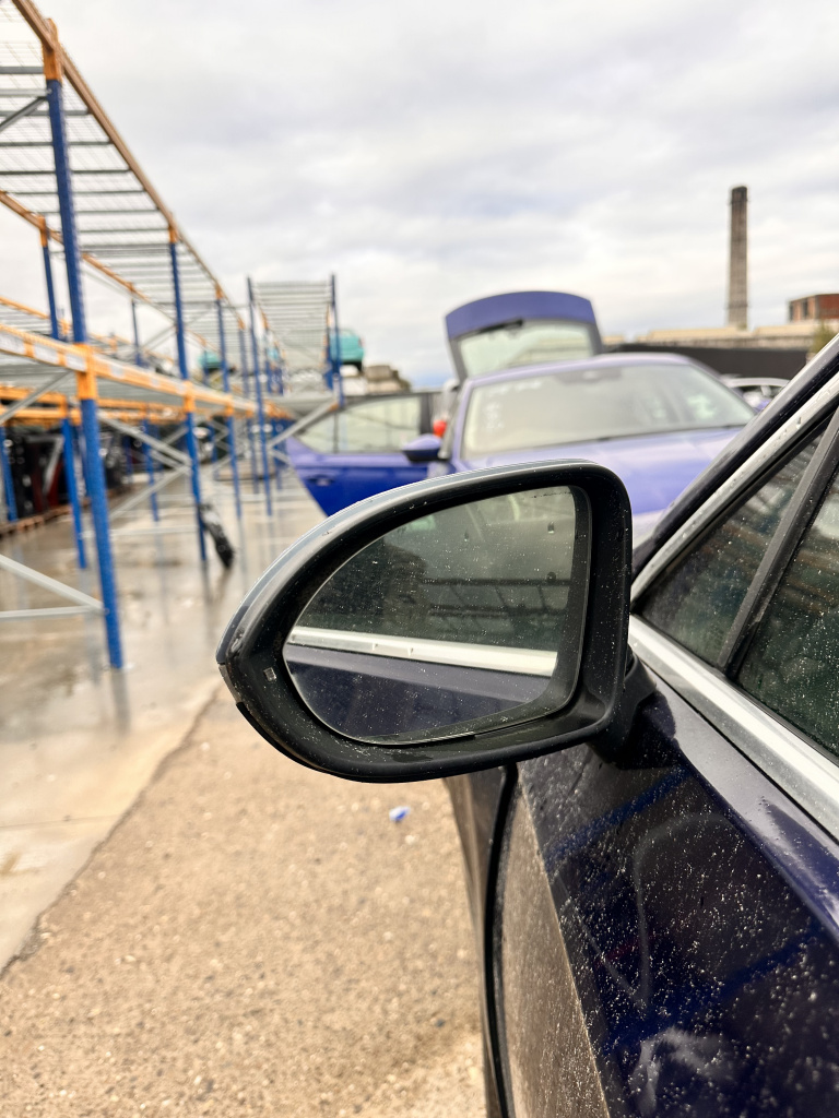 Oglinda stanga rabatare electrica Volkswagen Passat B8 1.4 Benzina 2018, -