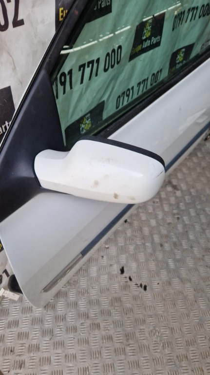 Oglinda stanga Renault Megane 2 an fabricatie 2007