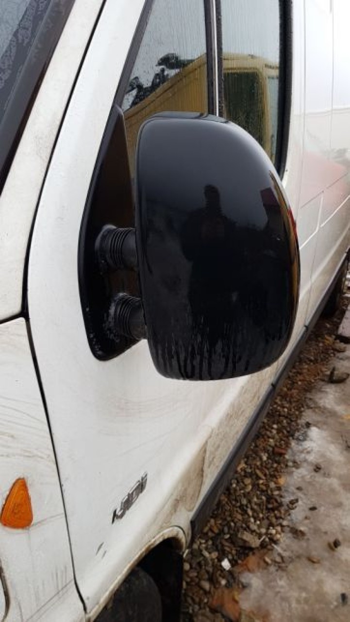 Oglinda stanga sau dreapta peugeot boxer fiat ducato 2004. Pretul pe bucată. În stare bună