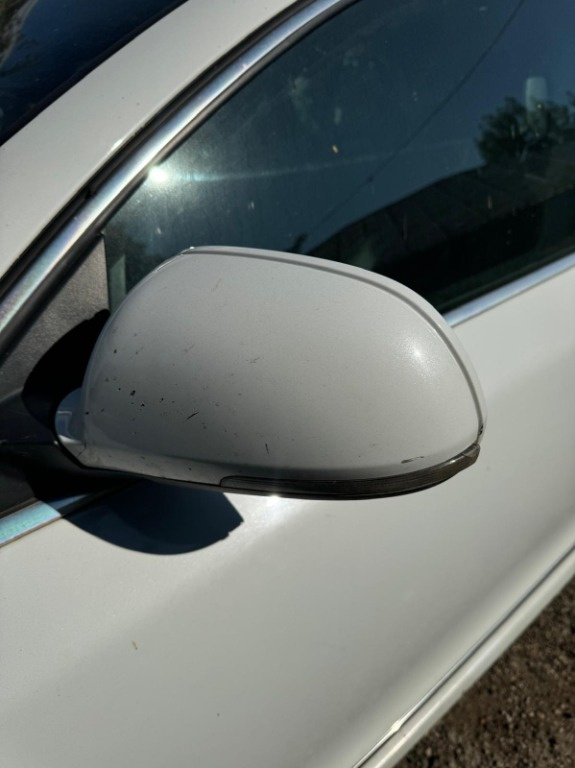 Oglinda stanga Skoda Superb 2 (3T4) 2.0 TDI DSG tip motor CFF