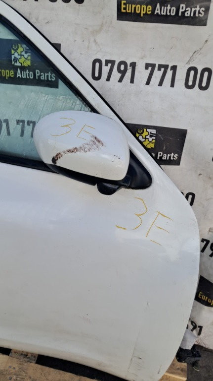 Oglinda usa dreapta fata Nissan Juke an 2011