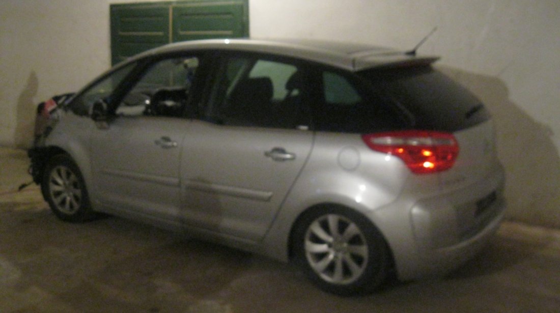 Oglinzi Citroen C4 Picasso Din 2008