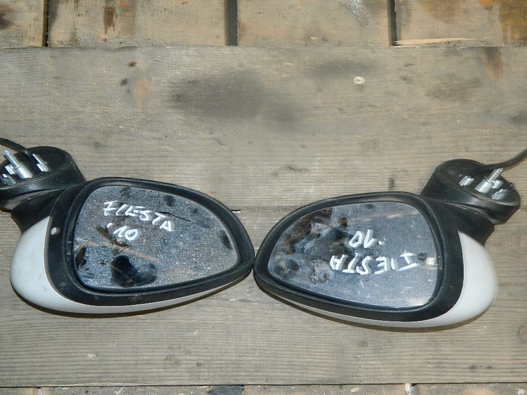 Oglinzi electrice Ford Fiesta 6 model 2010