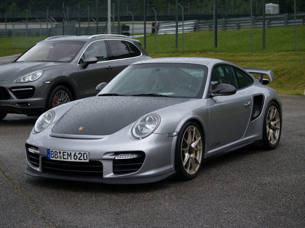 Oh, damn! Porsche 911 GT2 RS e gata de lansare