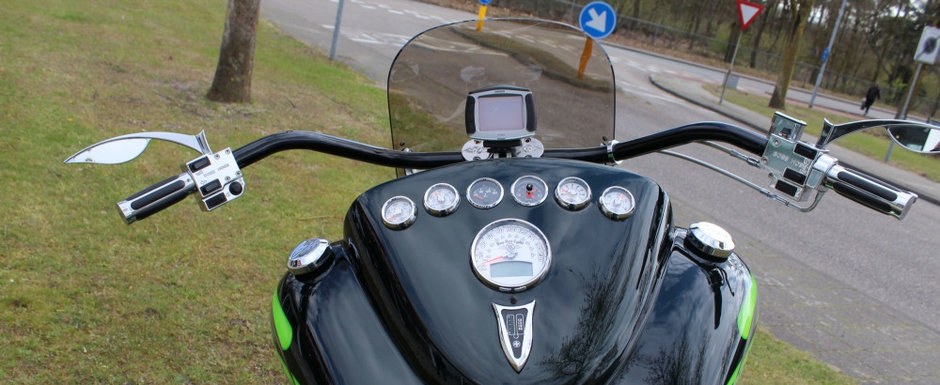 Olandezii au scos-o la vanzare! Se cauta cumparator pentru motocicleta cu motor V8 de 6.2 litri Olandezii au scos-o la vanzare! Se cauta cumparator pentru motocicleta cu motor V8 de 6.2 litri