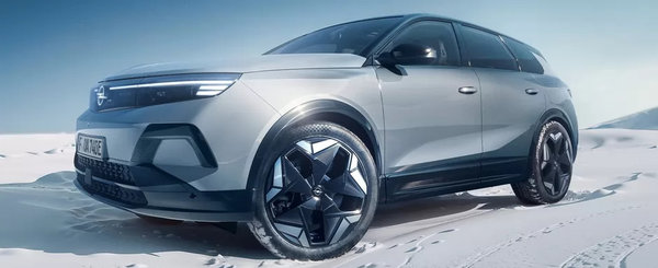 Opel a anuntat, in sfarsit, cat costa cel mai puternic model al sau