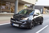 Opel Adam Black Link si Opel Adam White Link