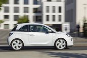 Opel Adam Black Link si Opel Adam White Link