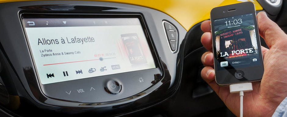 Opel Adam vine cu Siri Opel Adam vine cu Siri