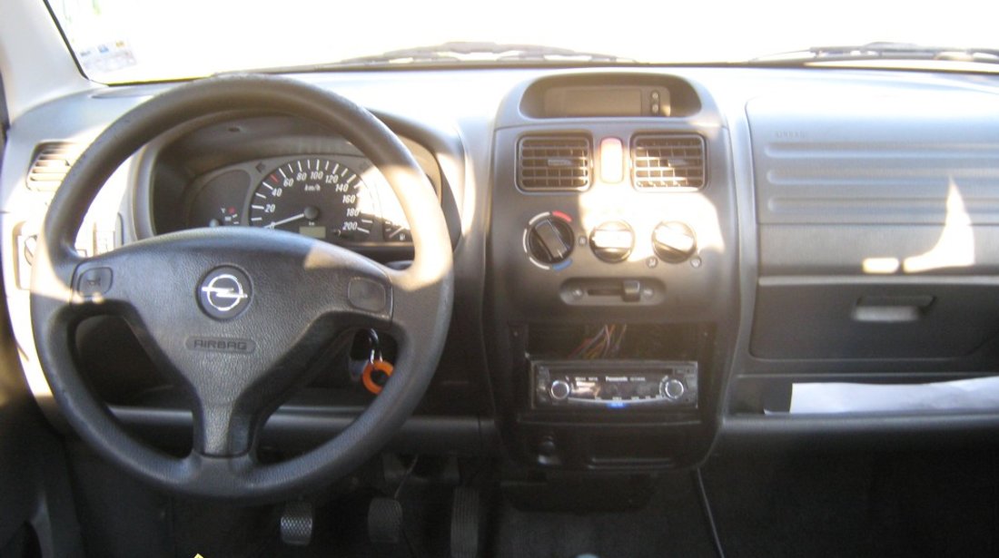 Opel Agila 1000 12 valve