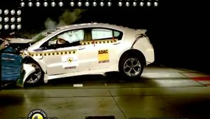 Opel Ampera - Crash Test by EuroNCAP