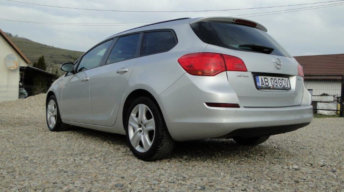 Opel Astra 1.3cdti 2011