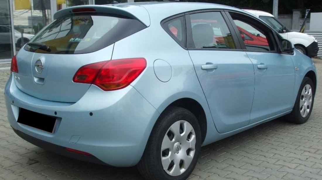 Opel Astra 1.4i 2010