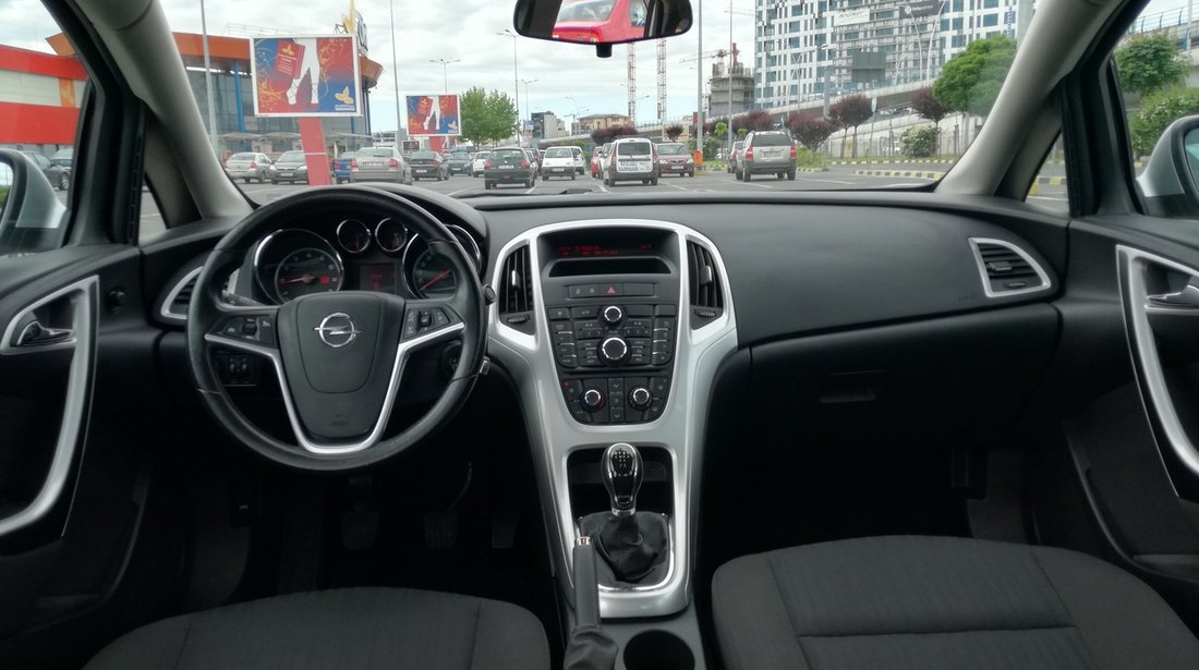 Opel Astra 1.4i 2013