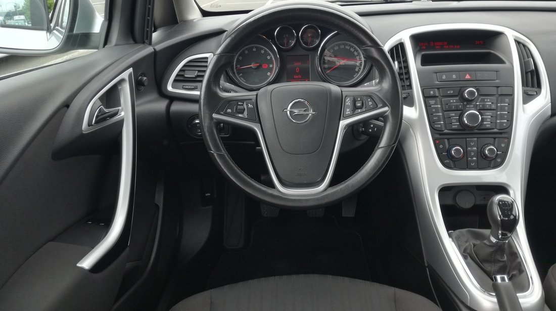 Opel Astra 1.4i 2013