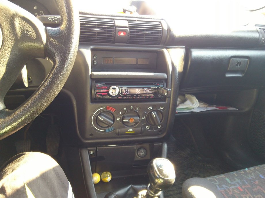 Opel Astra 1.6 16 valve