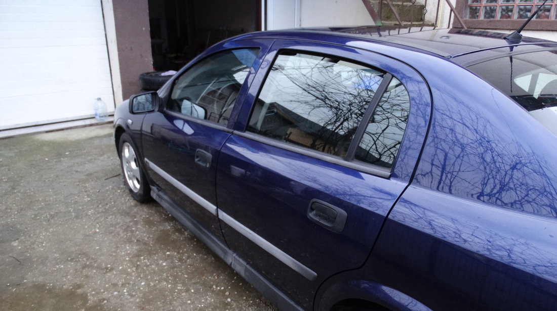 Opel Astra 1.6 2000