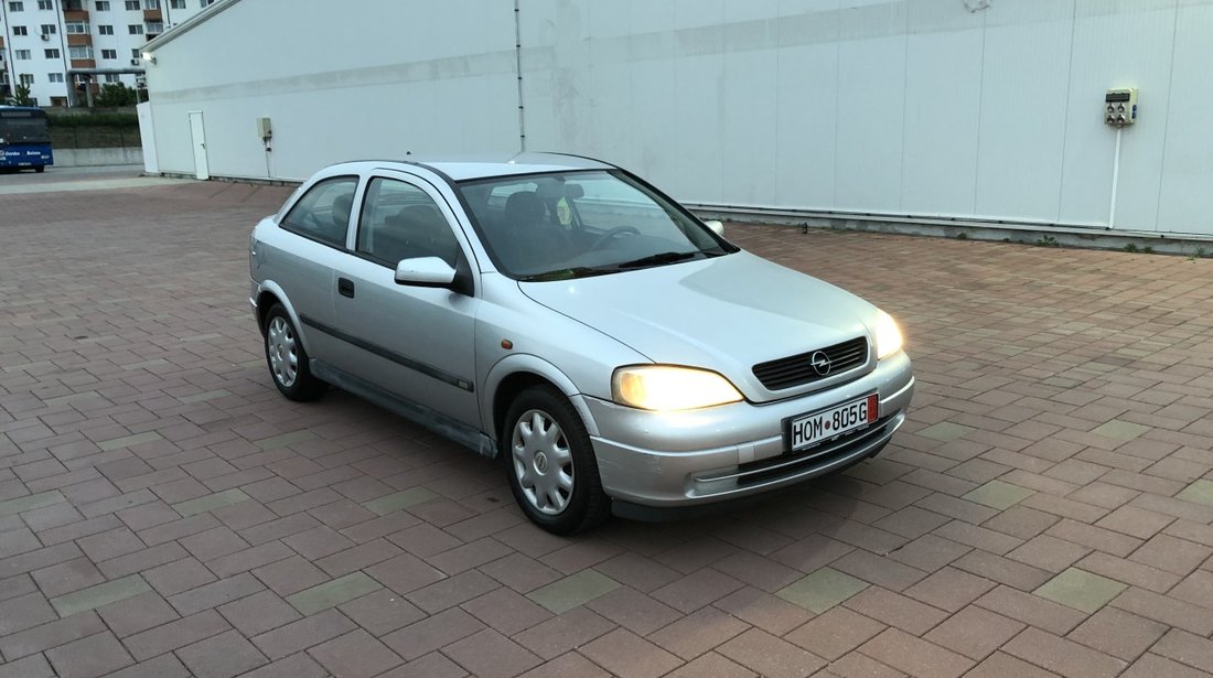 Opel Astra 1.6 2000