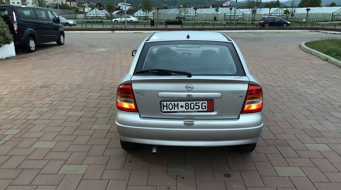 Opel Astra 1.6 2000