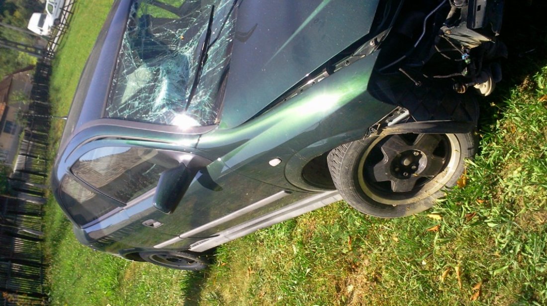 Opel astra 1 6 avariat