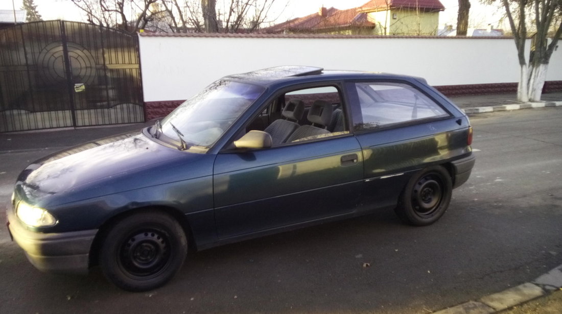 Opel Astra 1.6 benzina 1995