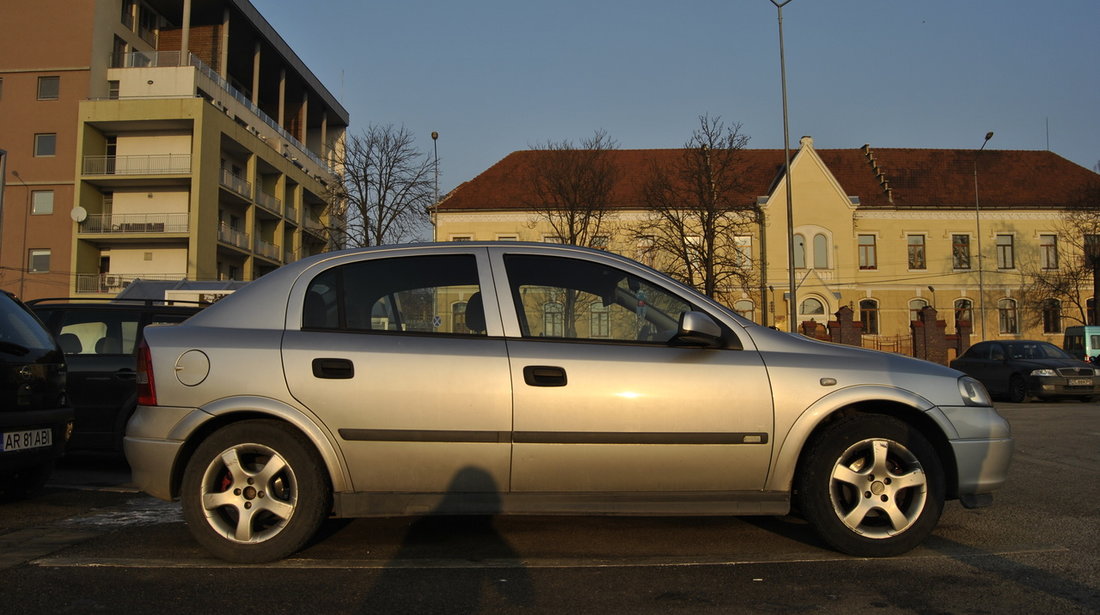 Opel Astra 1.6 benzina 2001