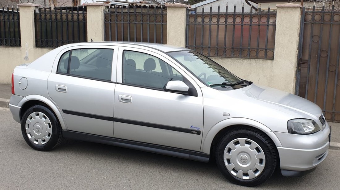 Opel Astra 1.6 benzina 2003