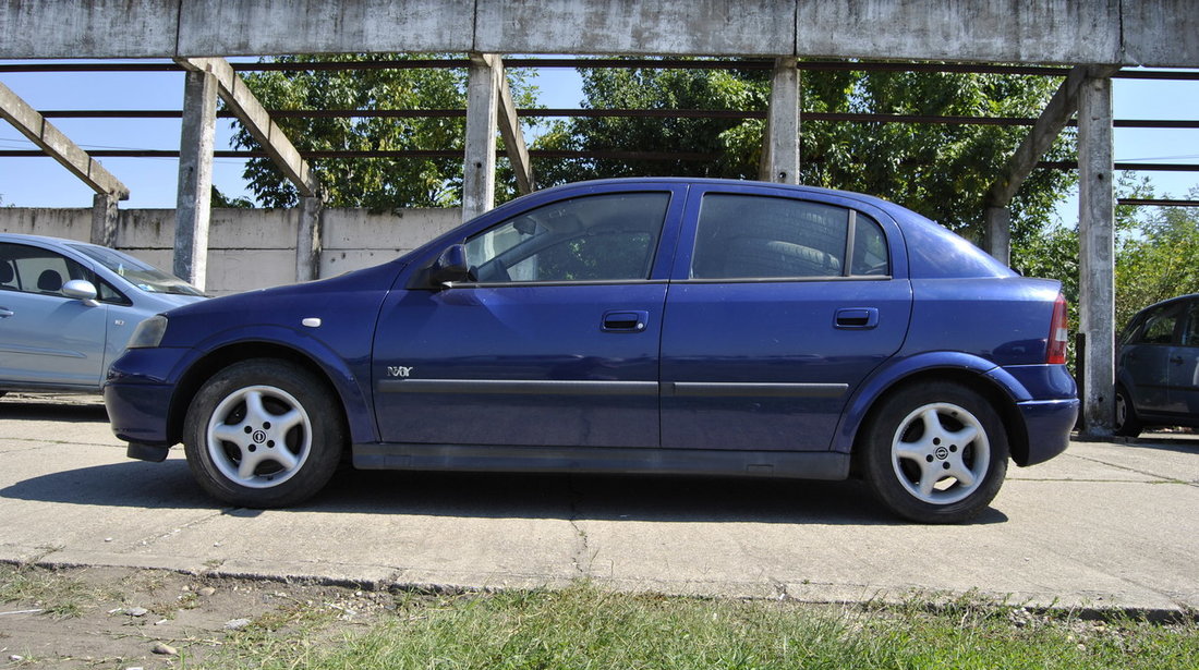 Opel Astra 1.6 benzina 2003