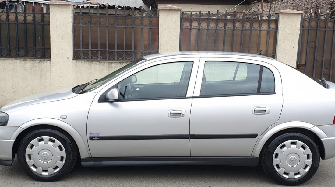 Opel Astra 1.6 benzina 2003