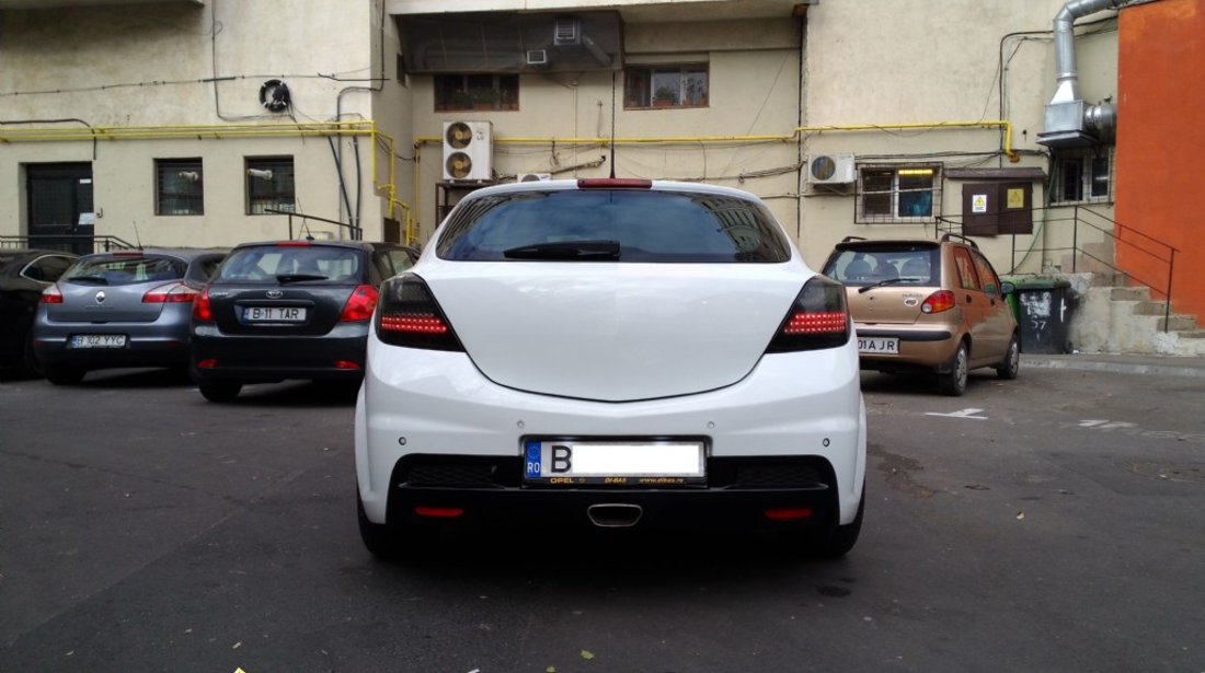 Opel Astra 1 6 Turbo 180 CP 132 KW