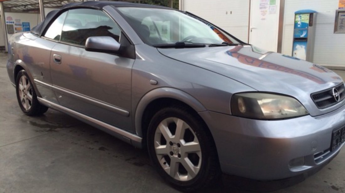 Opel Astra 1.6i bertone 2003