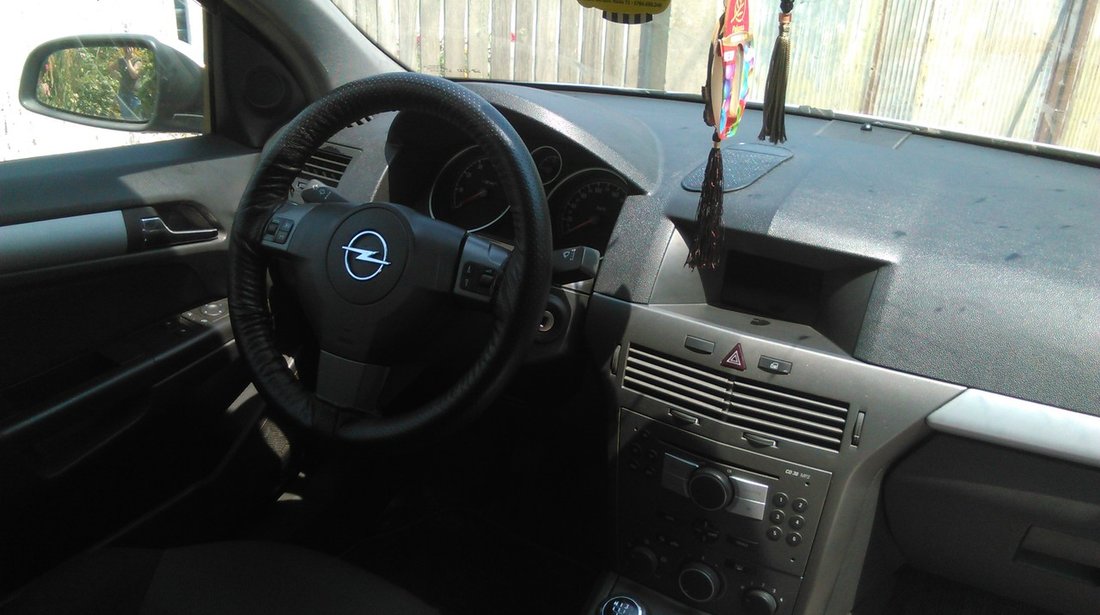 Opel Astra 1.6i twinport 2005