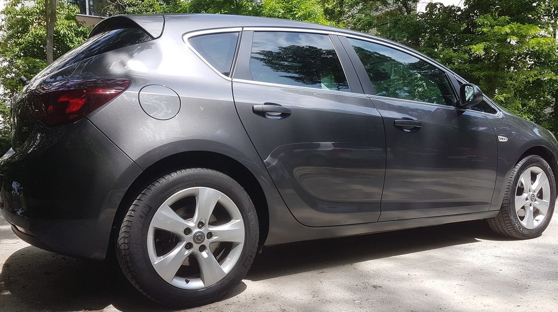 Opel Astra 1.7 2011