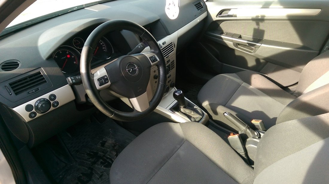 Opel Astra 1.7 ccdi 2008