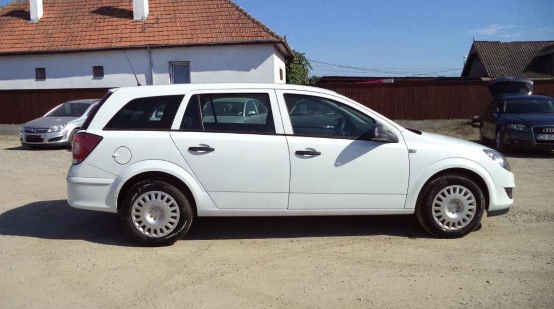 Opel Astra 1.7 CDTI 2010