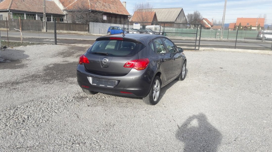 Opel Astra 1.7 CDTI 2010