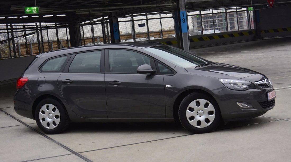 Opel Astra 1.7 CDTI 2012