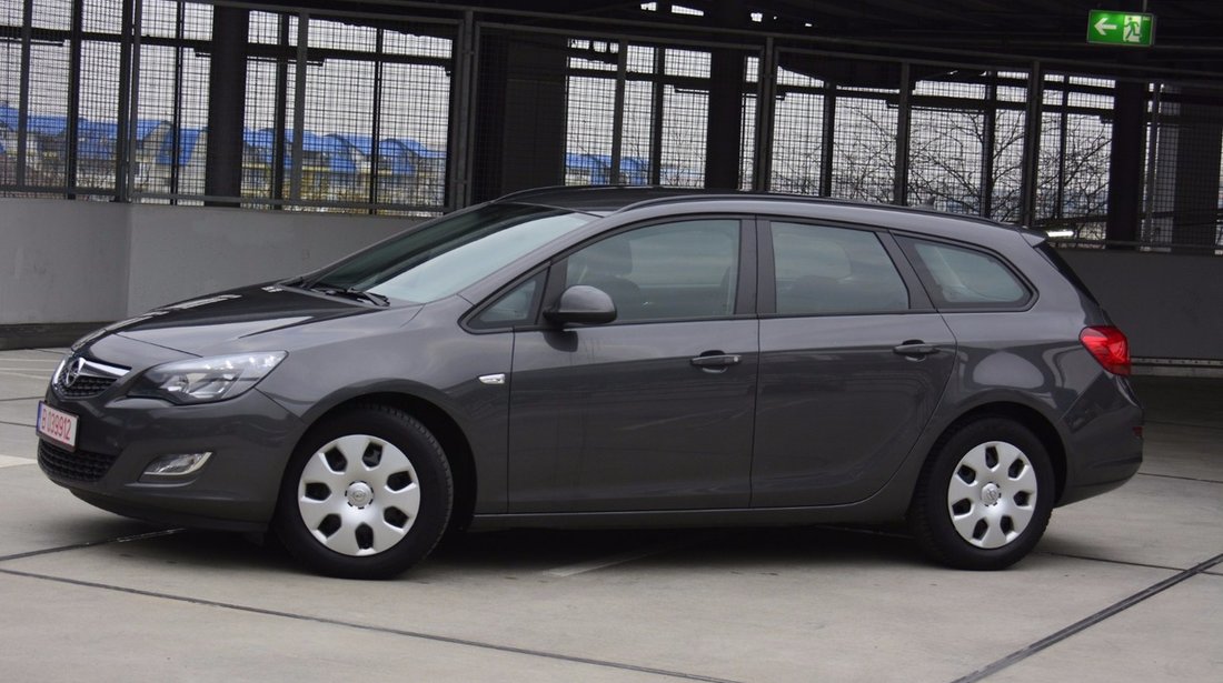 Opel Astra 1.7 CDTI 2012