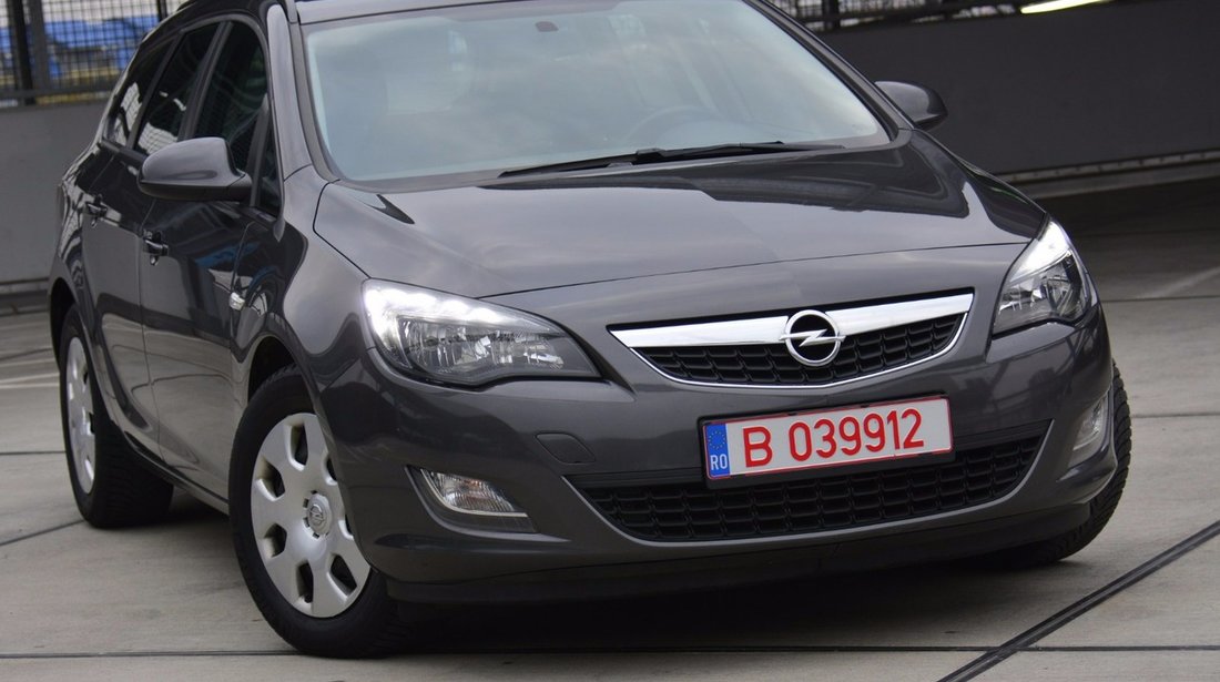 Opel Astra 1.7 CDTI 2012