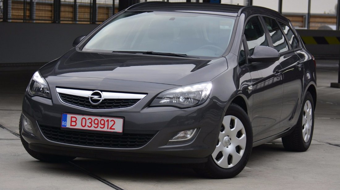 Opel Astra 1.7 CDTI 2012