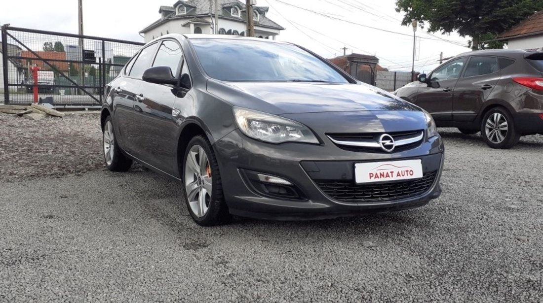 Opel Astra 1.7 CDTI 2013