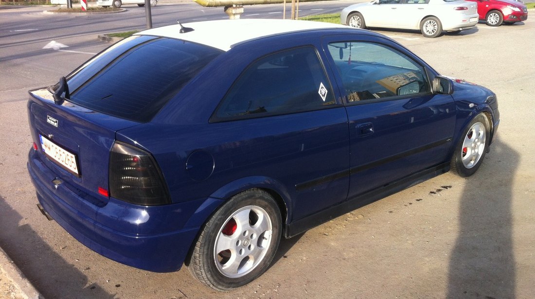 Opel Astra 1.8 2003