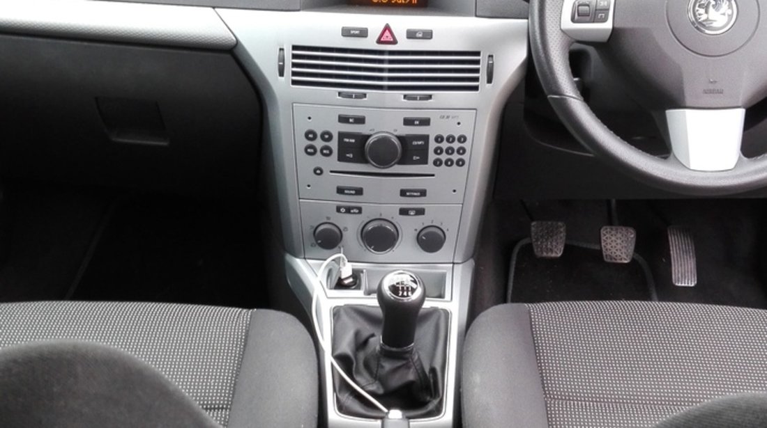 Opel Astra 1.9 cdti 2009