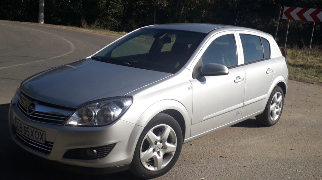 Opel Astra .13 2008