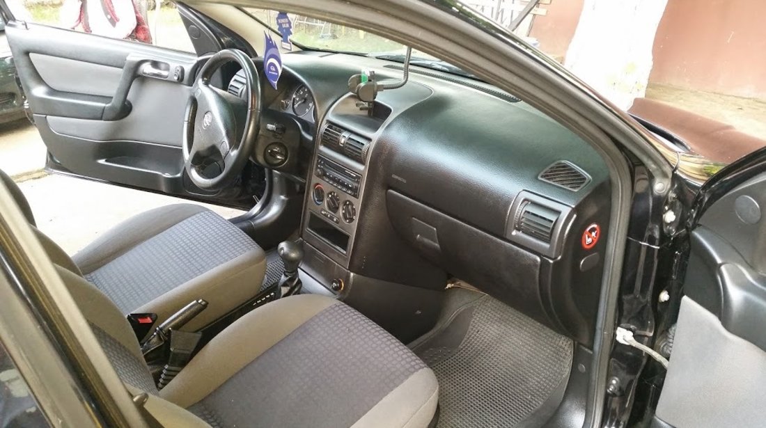 Opel Astra 16.16V 2004