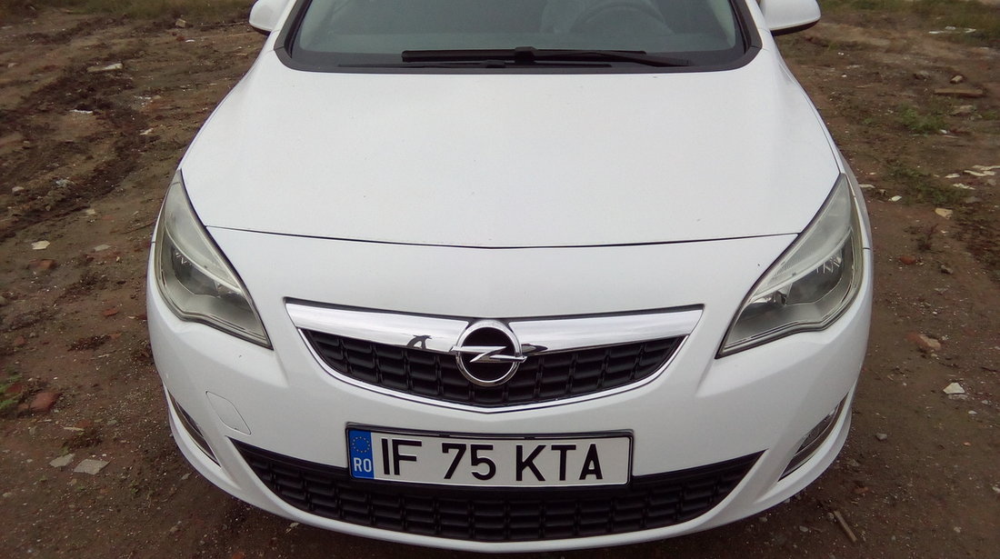 Opel Astra 1600 2011