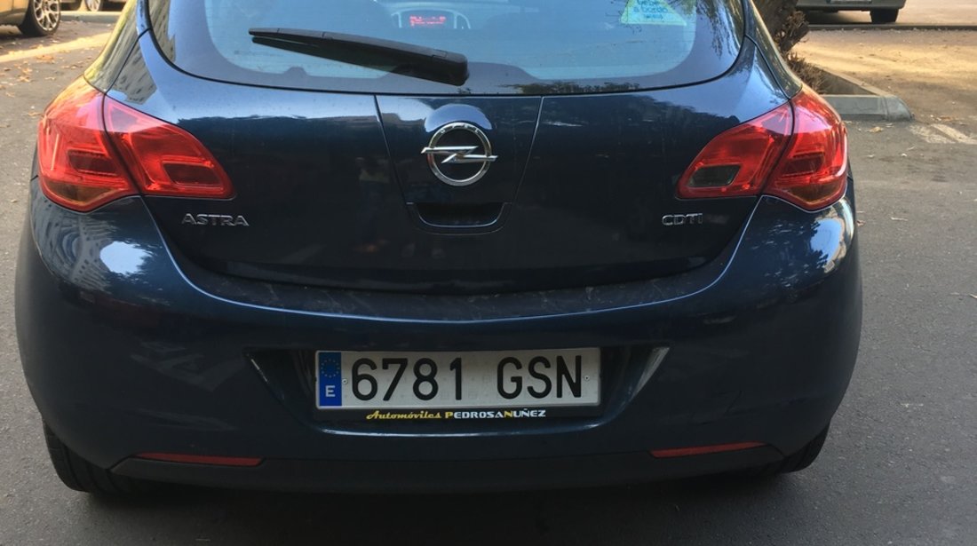 Opel Astra 17cdti 2010