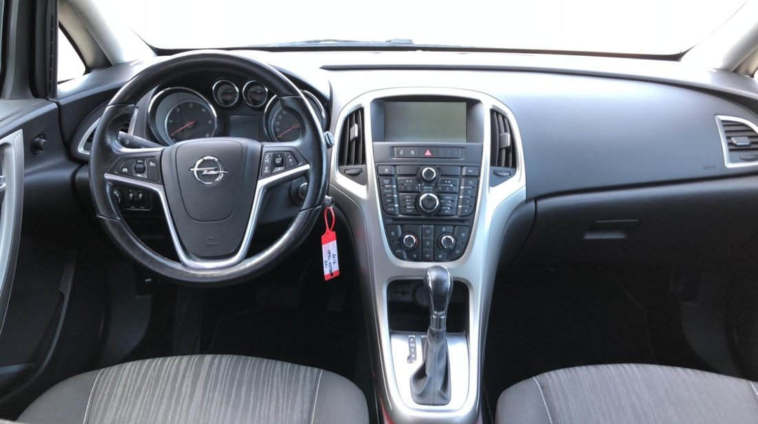 Opel Astra 2.0 2013