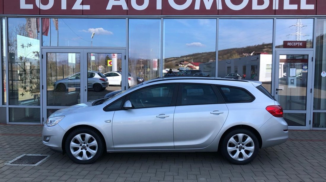 Opel Astra 2.0 2013