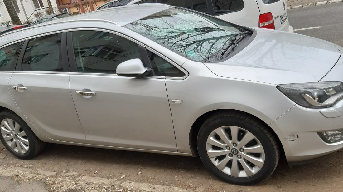 Opel Astra 2.0 CDTI 2011